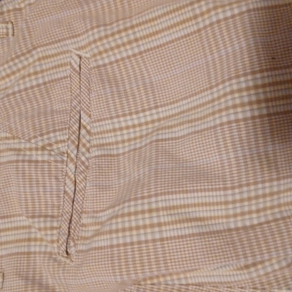 💙🌺Men's  New Tan Plaid Shorts🎉 - Picture 6 of 15